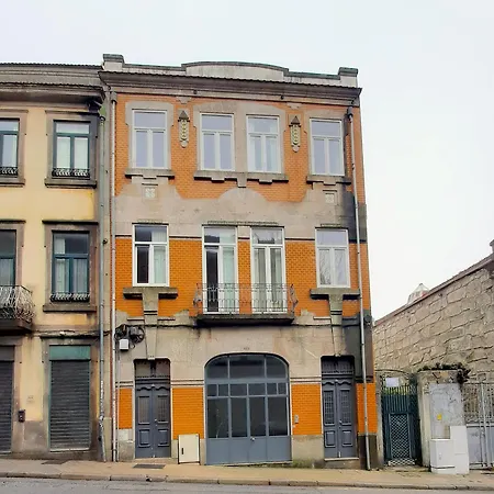 Διαμέρισμα Azulejos Loft, By Flat In *