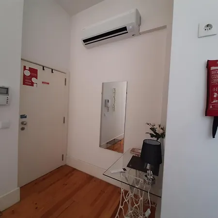 Azulejos Loft, By Flat In