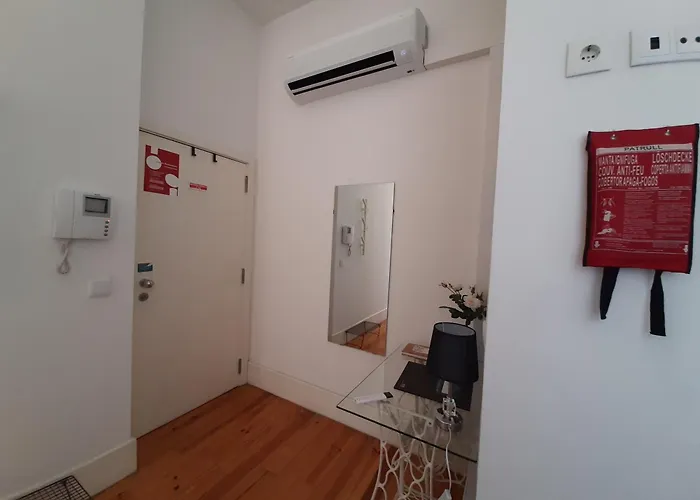 Azulejos Loft, By Flat In